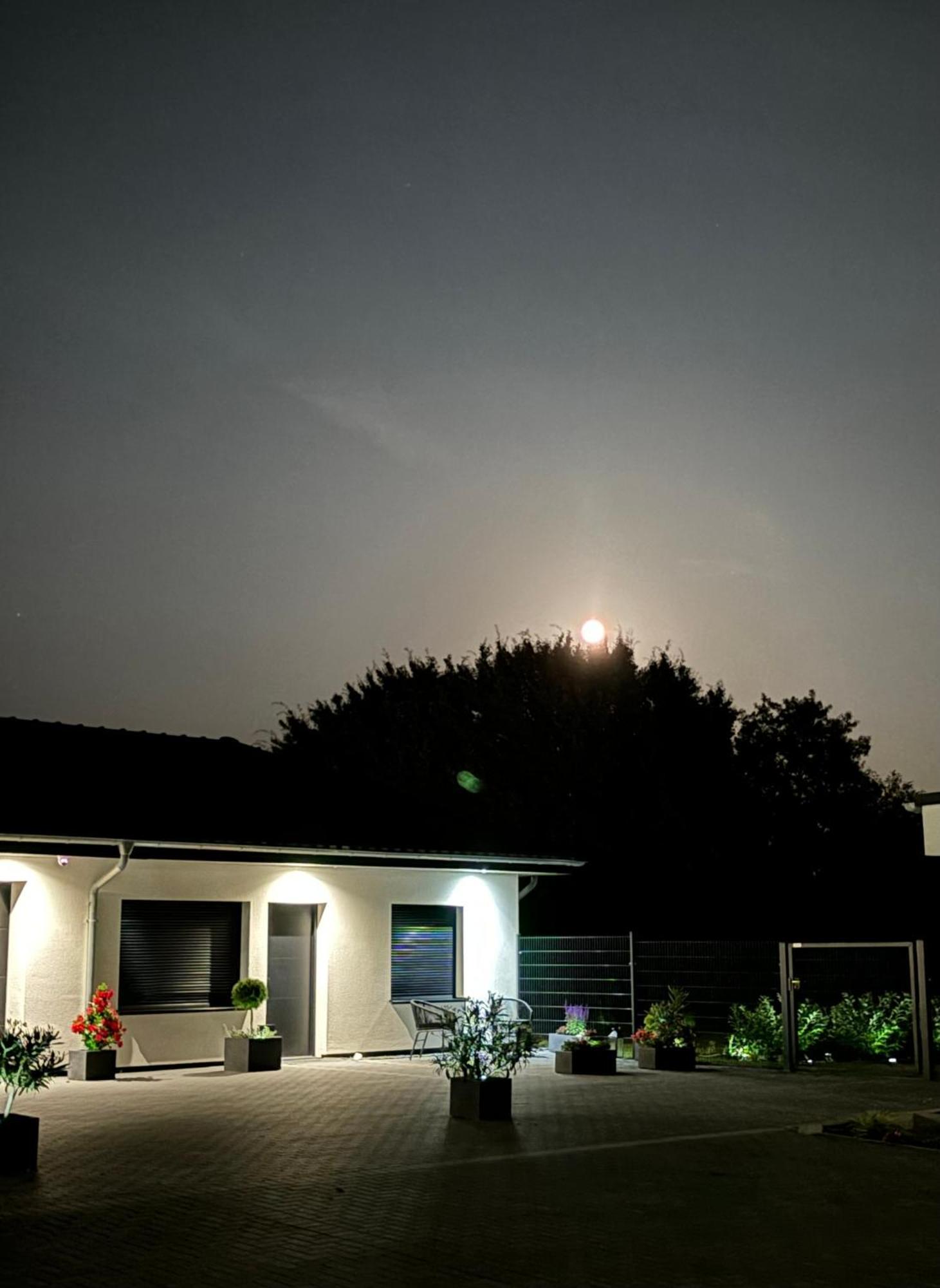 A7 Apartment 1 Dätgen Exteriér fotografie